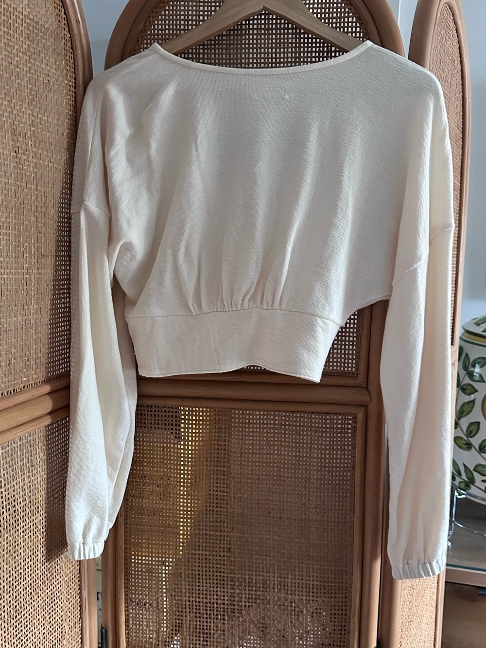 Madewell Cream Button-Front Cropped V-Neck Top - Picture 3 of 3
